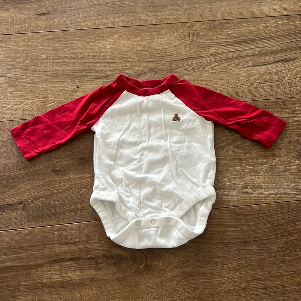 Gap baseball tee style bodysuit 0-3